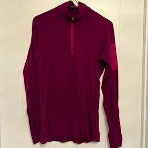 Arc’teryx 1/4 zip merino wool rho baselayer long sleeve shirt. Size large.